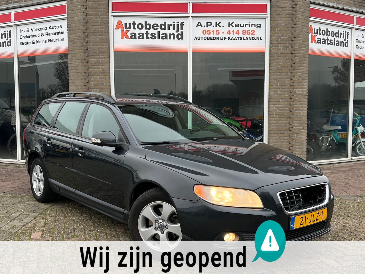 Volvo V70 - 2.0 Kinetic - Navi - Trekhaak - AutoWereld.nl