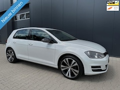 Volkswagen Golf - 1.2 TSI COMFORTLINE 5DRS NAVI LMV