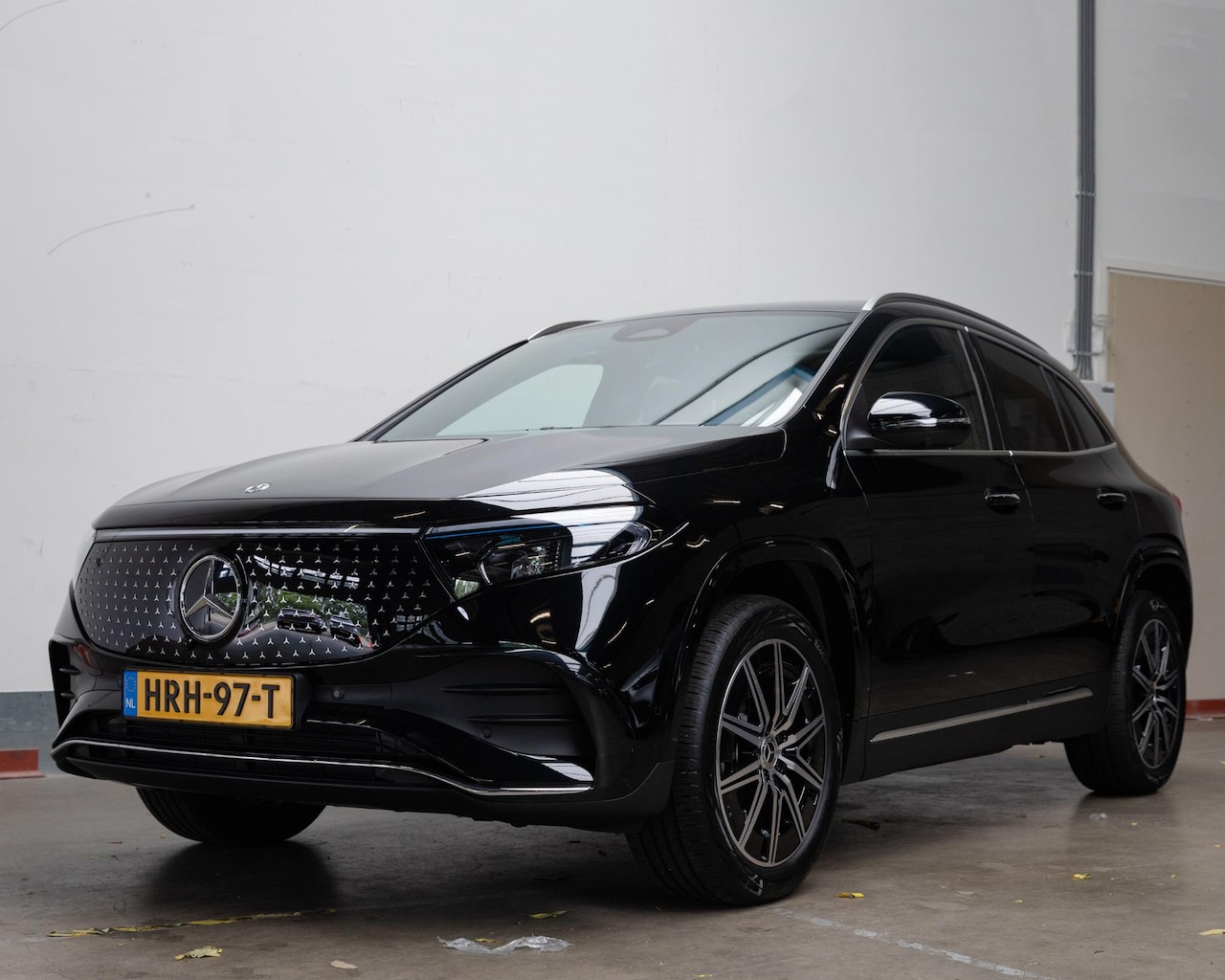 Mercedes-Benz EQA - 250 Business Solution AMG 250+ Business Solution AMG - AutoWereld.nl