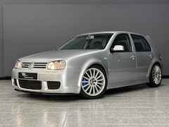 Volkswagen Golf - 3.2 V6 R32 4Motion