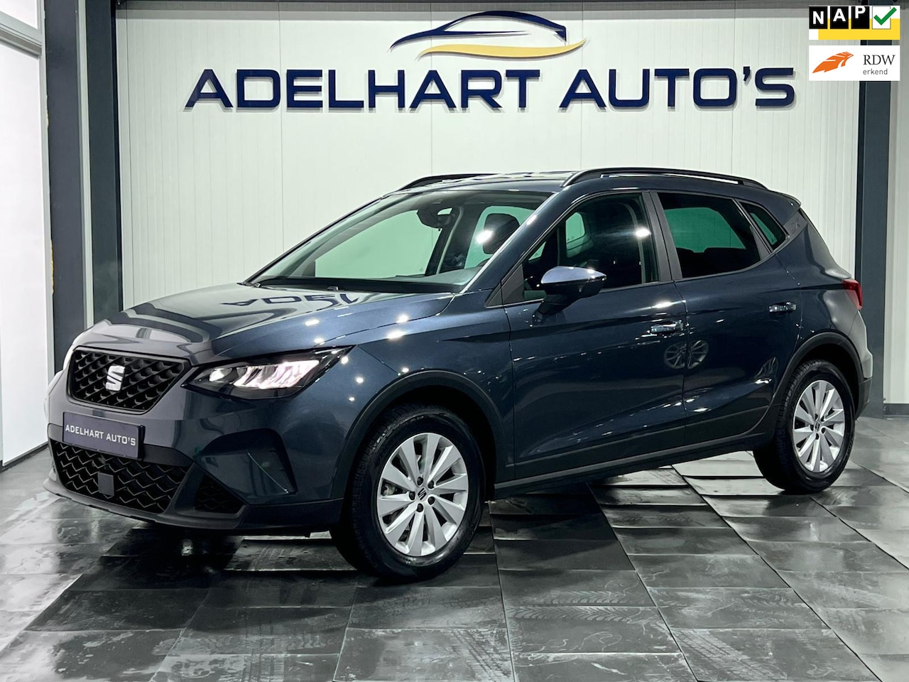 Seat Arona - 1.0 EcoTSI Style 110 PK / Navigatie full map / Cruise control / Apple CarPlay / Parkeer se - AutoWereld.nl