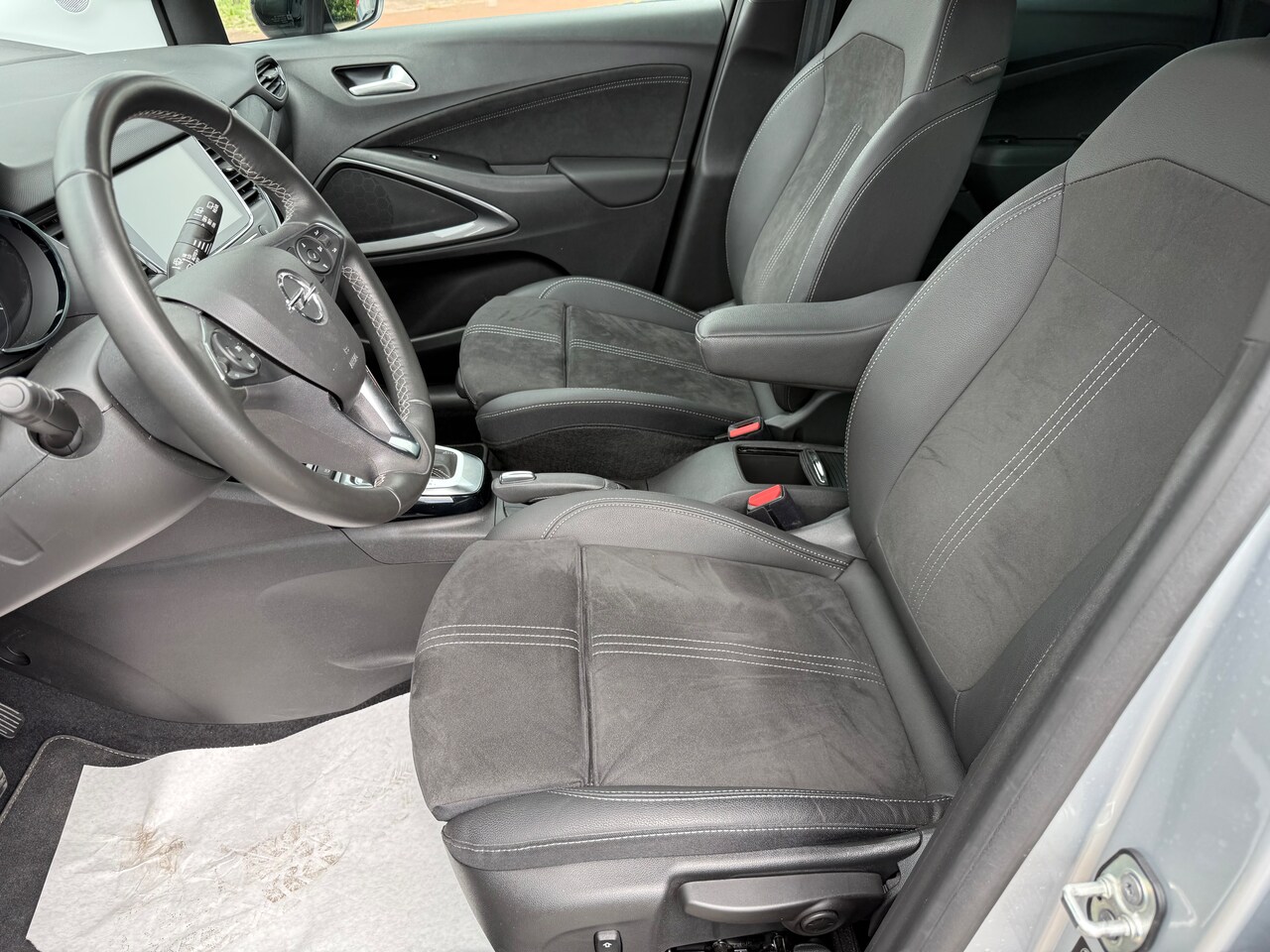Opel Crossland - 1.2 Turbo Ultimate Trekhaak 130PK eerste eigenaar