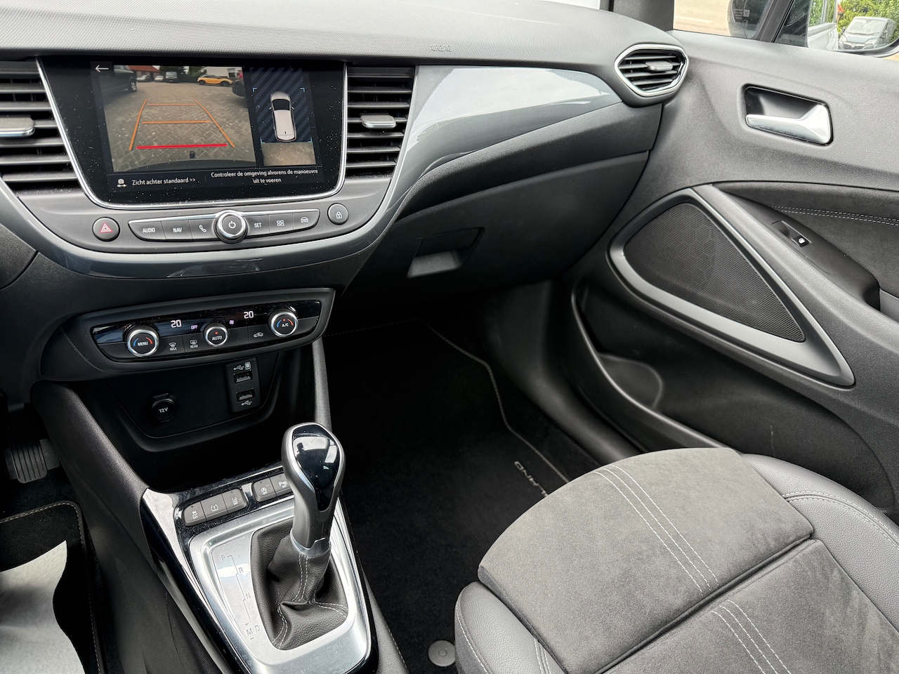 Opel Crossland - 1.2 Turbo Ultimate Trekhaak 130PK eerste eigenaar