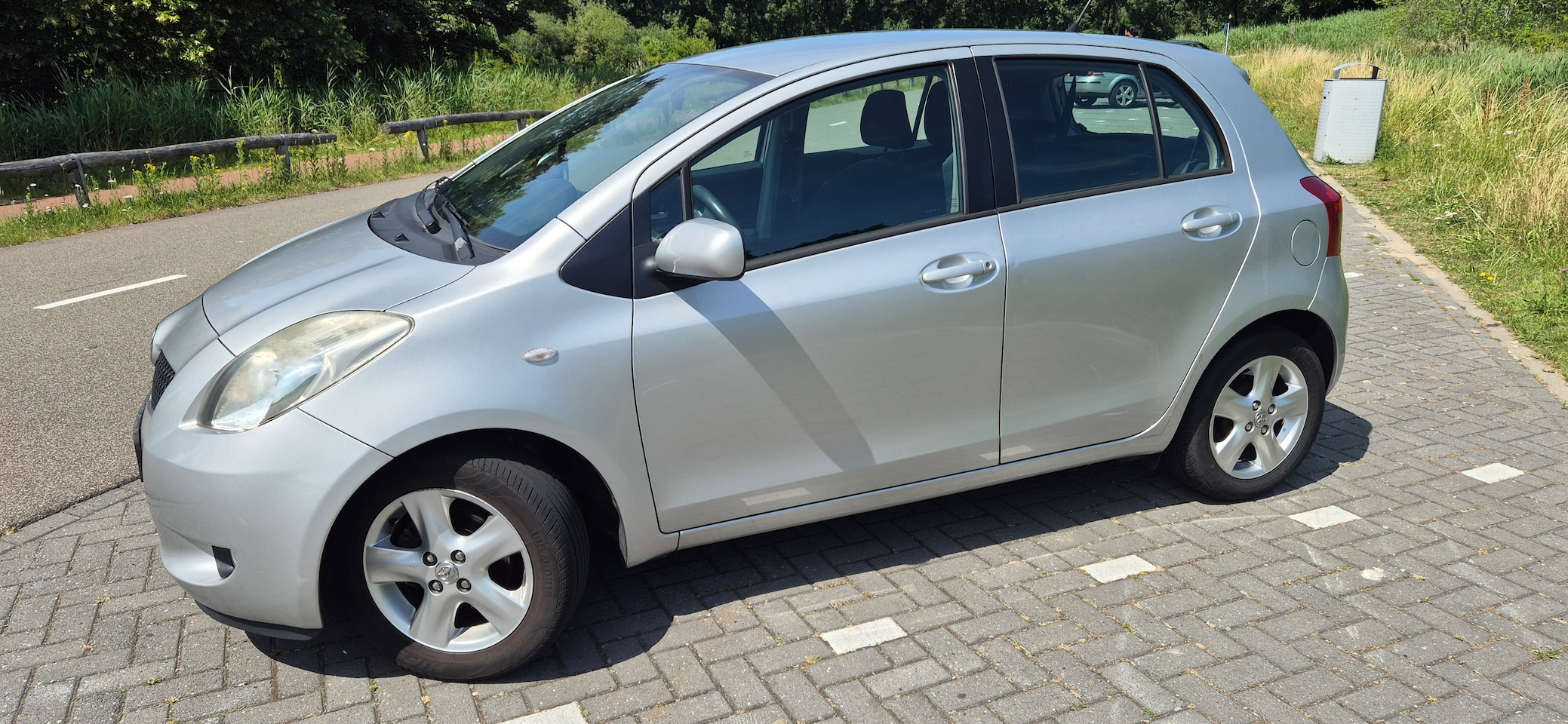 Toyota Yaris - 1.3 VVTi Sol - AutoWereld.nl