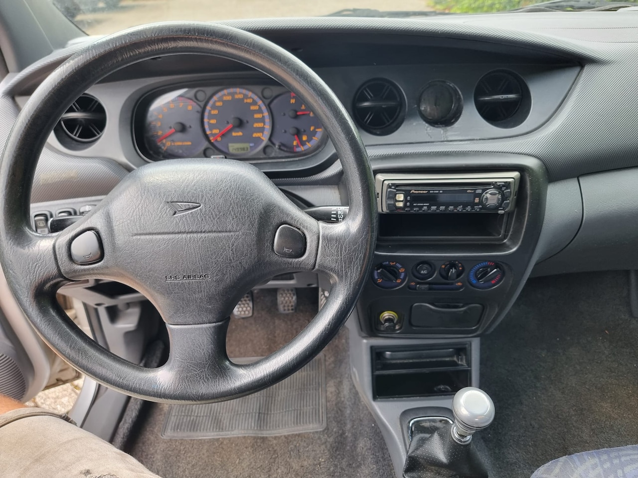 Daihatsu Young RV - 1.3-16V XTi