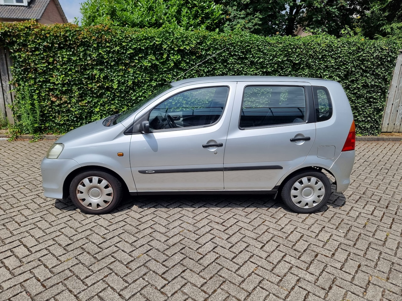 Daihatsu Young RV - 1.3-16V XTi