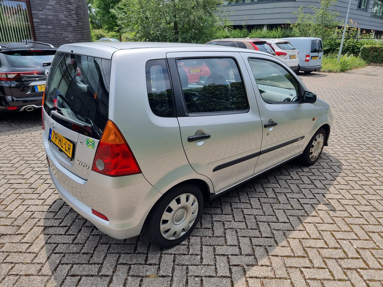 Daihatsu Young RV - 1.3-16V XTi