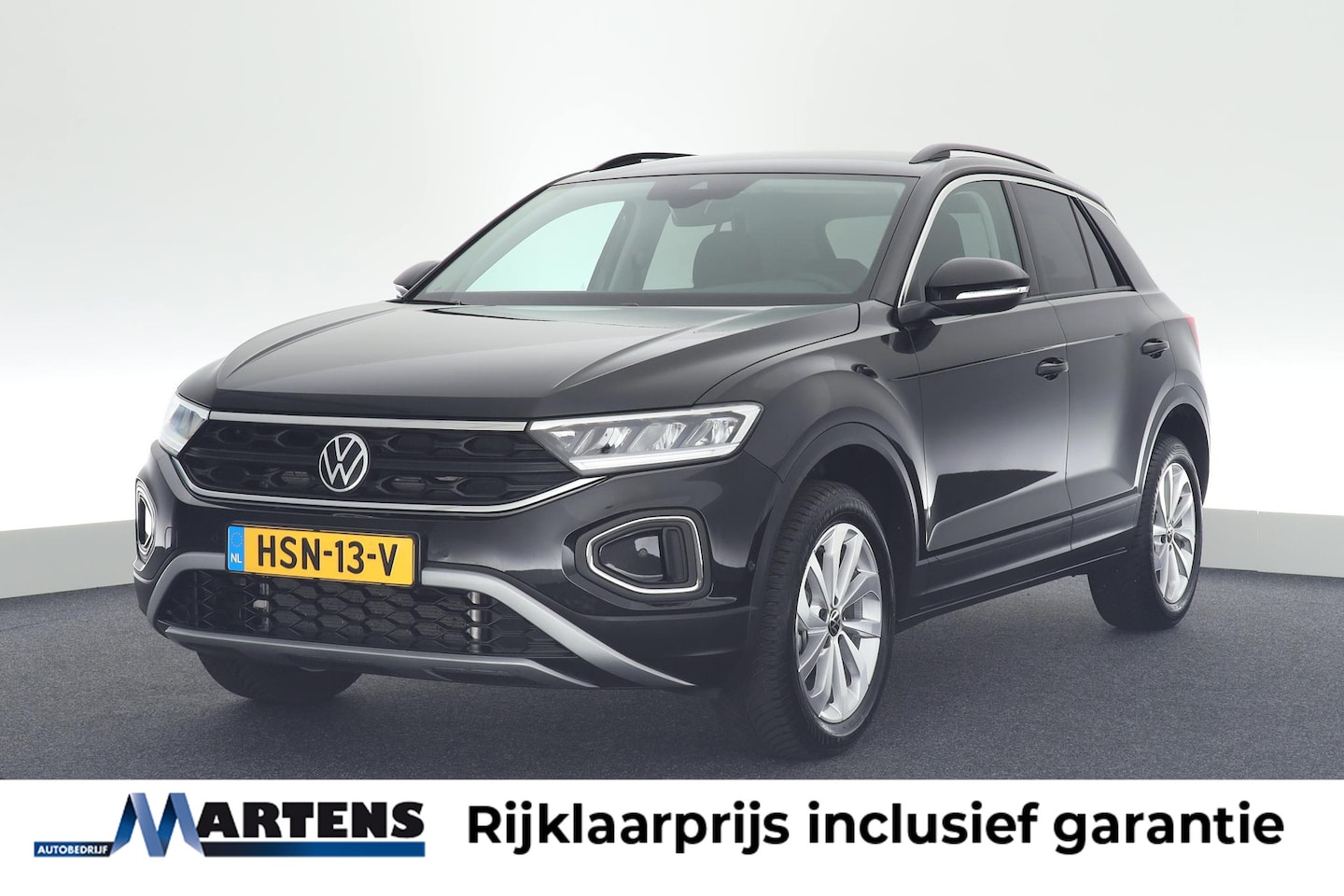 Volkswagen T-Roc - 1.5 TSI 150pk DSG Life Edition Camera Navigatie ACC Carplay Keyless Led - AutoWereld.nl