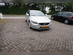 Volvo V40 - 1.6 T3 TREKHAAK CAMERA CRUISE CLIMA