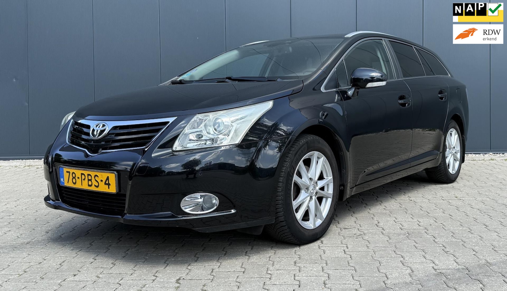 Toyota Avensis Wagon - 2.0 VVTi Business Automaat Airco Cruise - AutoWereld.nl