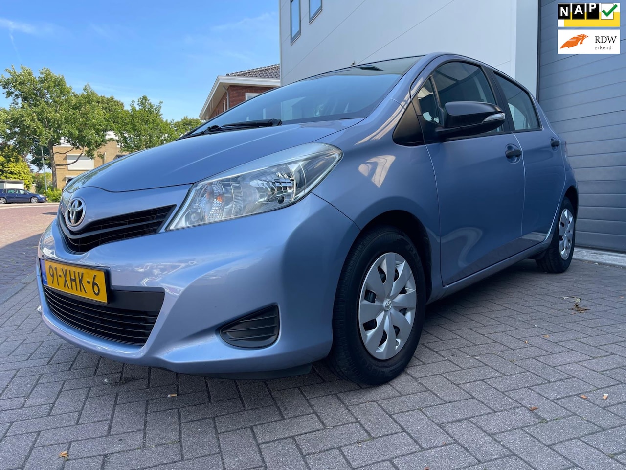 Toyota Yaris - 1.3 VVT-i Comfort/Airco/1eigenaar/Volledig onderhouden/Elek-pakket/Trekhaak - AutoWereld.nl