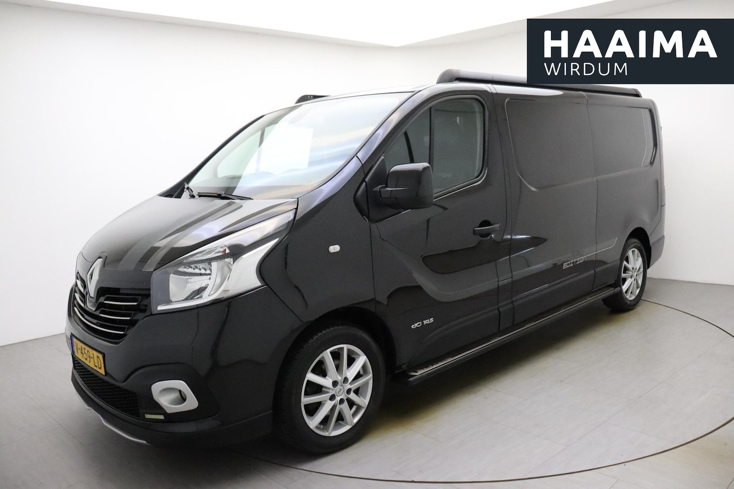 Renault Trafic - 1.6 dCi T29 L2H1 Formula Edition Energy 145 PK | Navigatie | Lederen bekleding | Dakrails - AutoWereld.nl