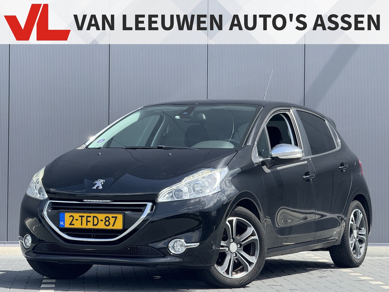 Peugeot 208 - 1.2 VTi Oxygo | Navi | Climate | Trekhaak | Apk tot 26-07-2026 - AutoWereld.nl