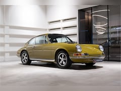 Porsche 911 - 2.4 T Coupé Fully restored 2021 - NEW condition
