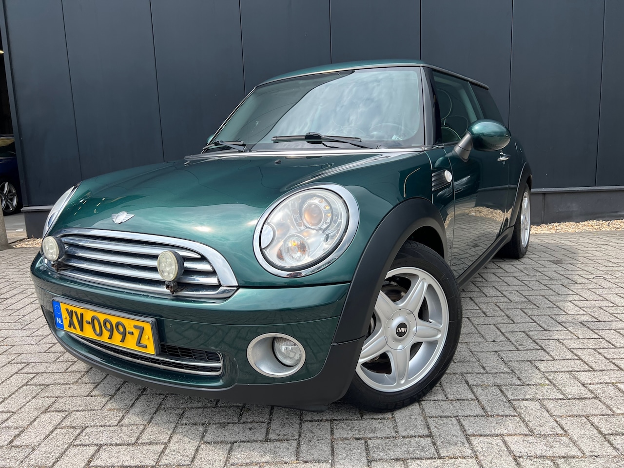 MINI Cooper - Mini 1.6 Pepper Aut/Leer/Navi/Lmv - AutoWereld.nl