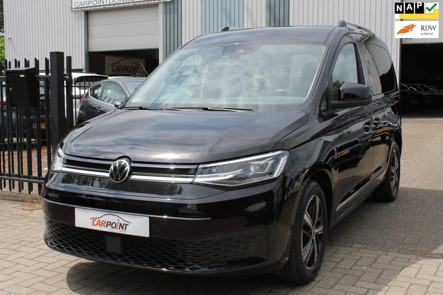 Volkswagen Caddy - 1.5 TSI 5p Highline LED Navi ACC Trekhaak Nw. Staat - AutoWereld.nl