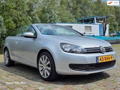 Volkswagen Golf Cabriolet - 1.2 TSI BlueMotion Cabriolet 2e eigenaar dealer onderhouden navigatie cruis control parkee
