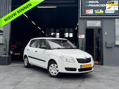 Skoda Fabia - 1.2 Drive Airco|5 Deuren|NAP|APK|Zuinig