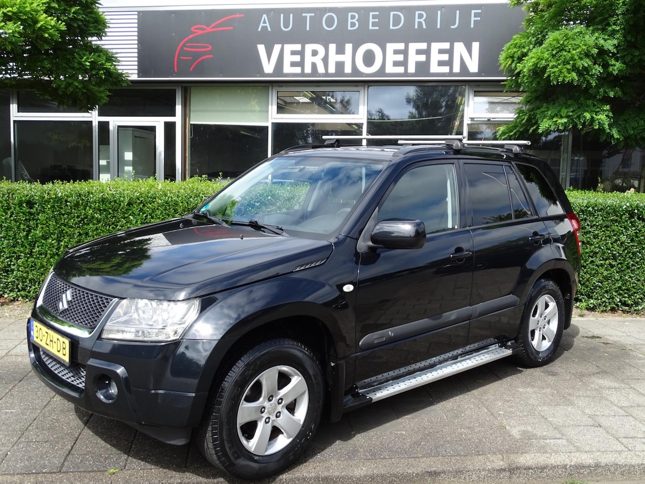 Suzuki Grand Vitara - 2.0-16V Shogun - 4X4 - CLIMATE / CRUISE CONTR - XENON - YOUNGTIMET - TREKHAAK ! - AutoWereld.nl