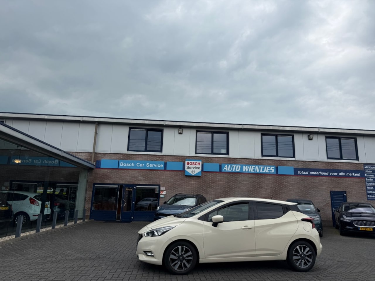 Nissan Micra - 0.9 IG-T | N-Connecta 5-Drs | Airco-Ecc | Navi - AutoWereld.nl