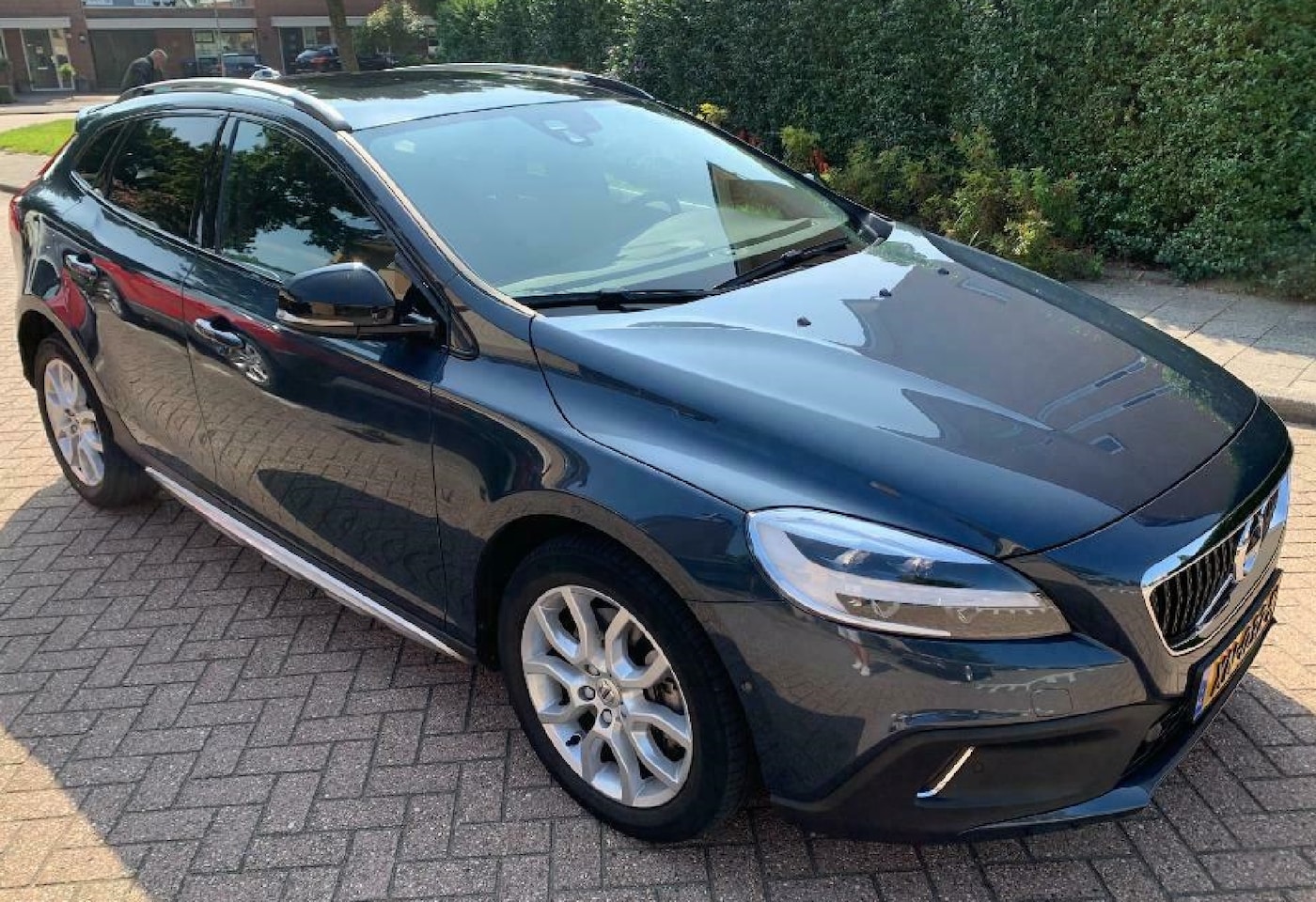 Volvo V40 Cross Country - 1.5 T3 Polar+ Luxury info- flsdhe8en@hotmail.com - AutoWereld.nl
