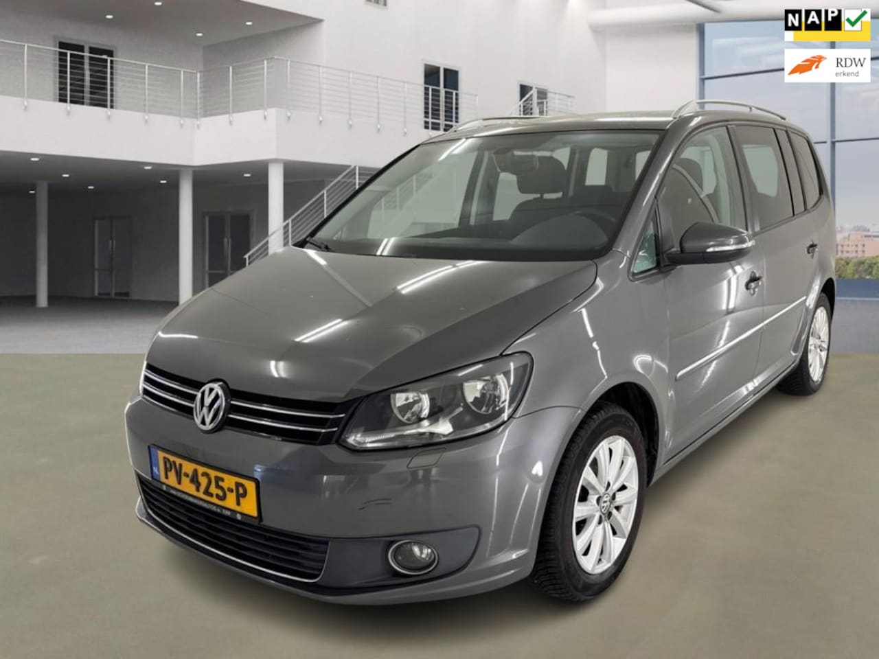 Volkswagen Touran - 1.6 TDI Comfortline BlueMotion 7p. 1.6 TDI Comfortline BlueMotion 7p. EXPORT - AutoWereld.nl