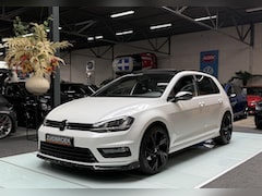 Volkswagen Golf - 1.4 TSI Highline Pano R-line Clima Xenon
