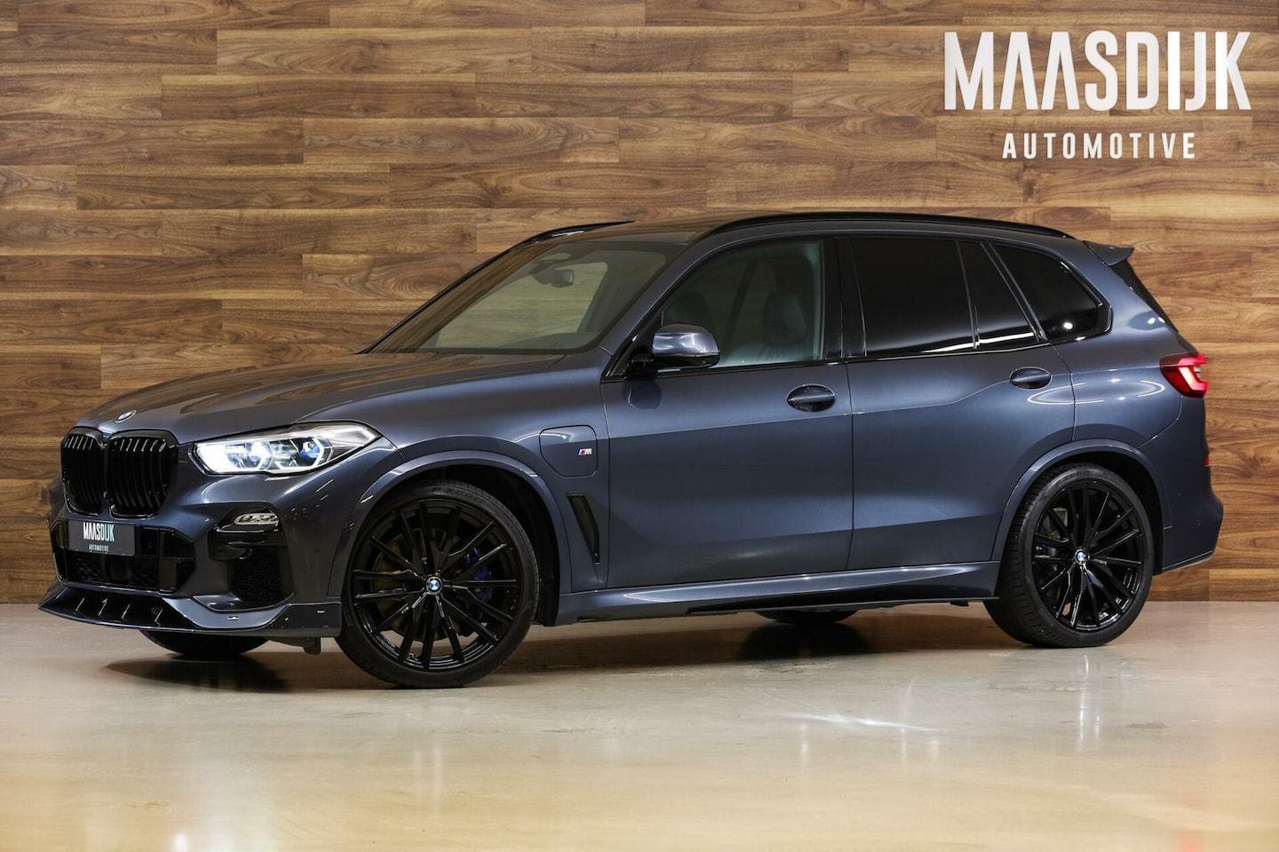 BMW X5 - 45e M-Sport|M Seats|Skylounge|Ventilatie|Adaptive|HUD| - AutoWereld.nl
