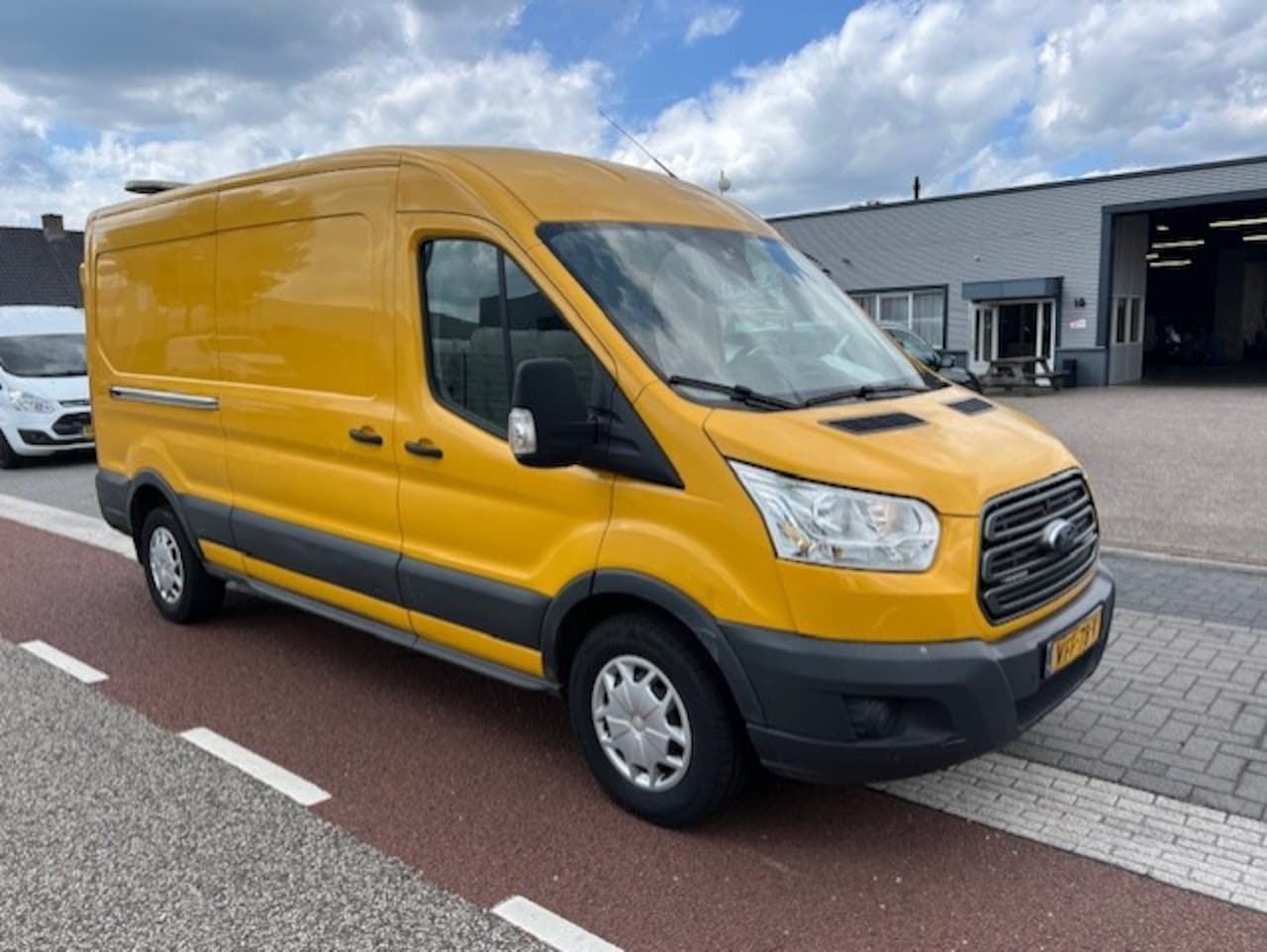 Ford Transit - 350 2.0 TDCI 96KW L3H2 AIRCO KLIMA EURO6 - AutoWereld.nl