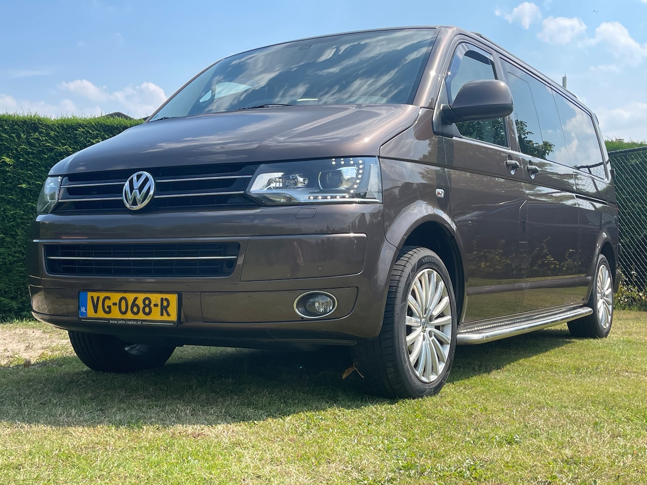 Volkswagen Transporter - 2.0 TDI L2H1 4Motion DC Highline Camera, bluetooth, trekhaak, leer, dubbel schuifdeur. - AutoWereld.nl