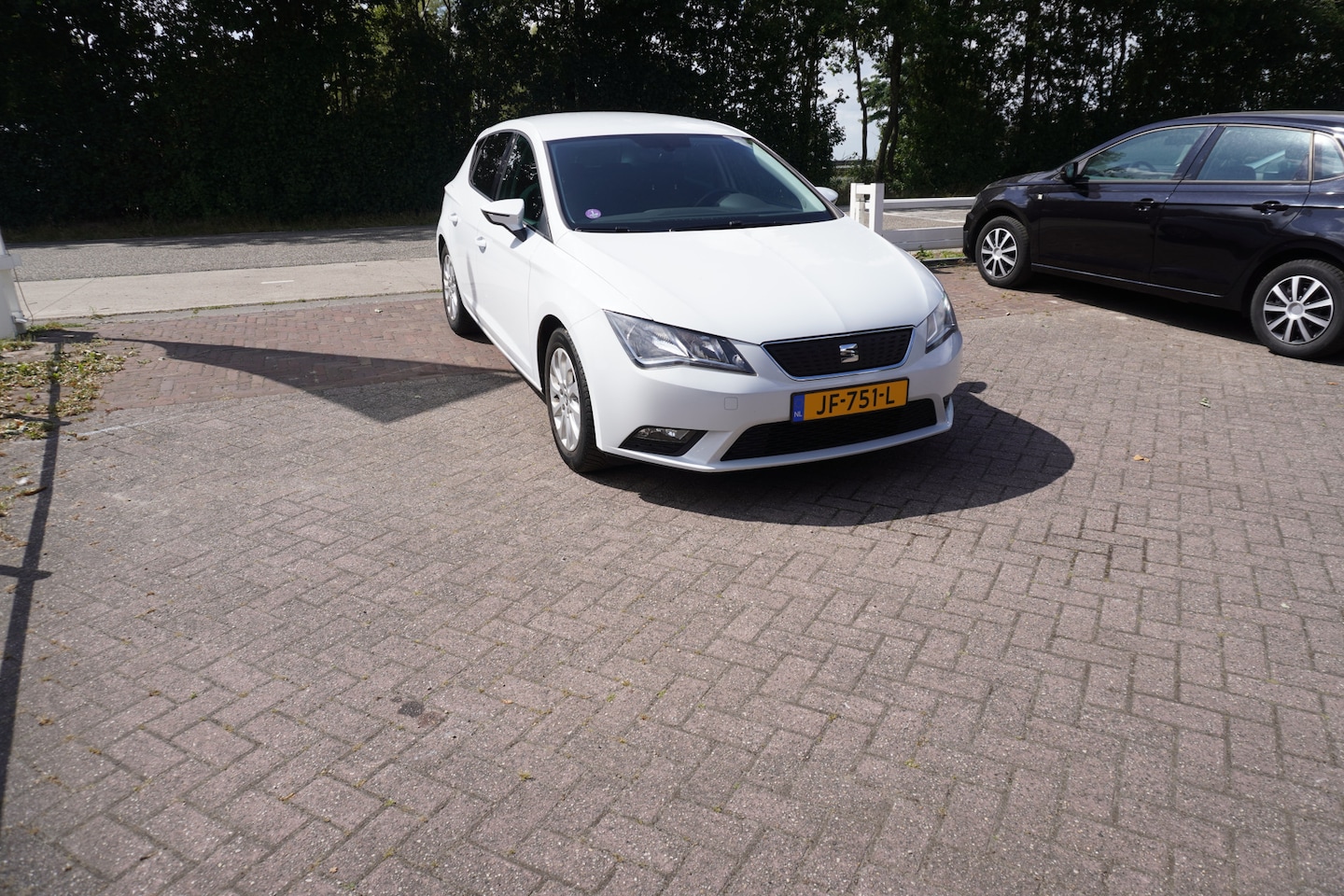 Seat Leon - 1.0 EcoTSI Style Connect CRUISE NAVI CARPLAY CLIMA - AutoWereld.nl