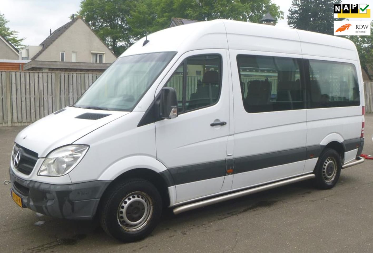 Mercedes-Benz Sprinter - 313 2.2 CDI 366 ENIGINE BROKKEN !!! 9 PERSOONS € 4250 EX BTW - AutoWereld.nl