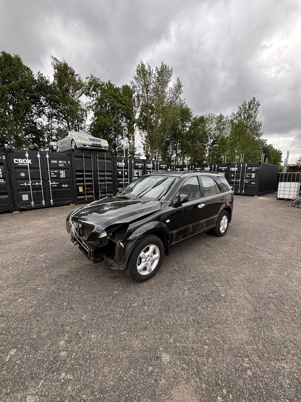 Kia Sorento - 2.5 CRDi X-clusive Fulltime AUTOMAAT '' MOTOR DEFECT voor SLOOP of ONDERDELEN " - AutoWereld.nl