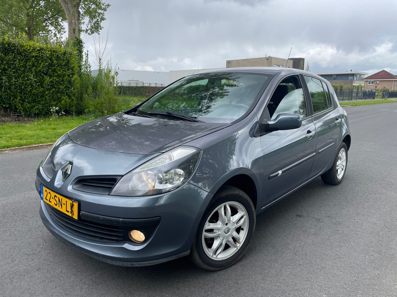 Renault Clio - 1.2-16V Team Spirit AIRCO/APK/NAP/VELGEN - AutoWereld.nl