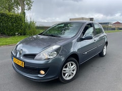 Renault Clio - 1.2-16V Team Spirit AIRCO/APK/NAP/VELGEN