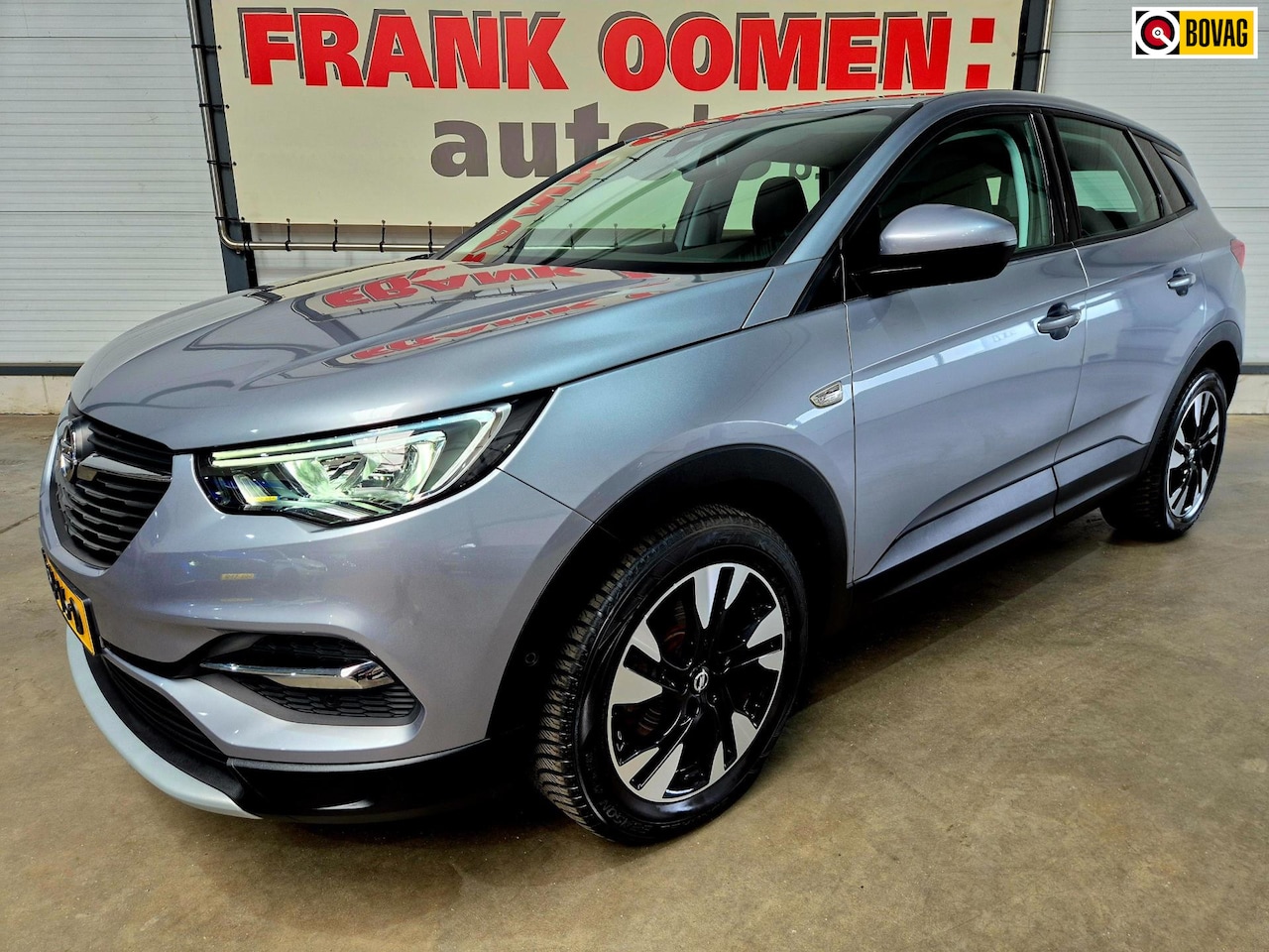 Opel Grandland X - 1.2 Turbo 131PK Elegance + Dealer OH|LED|Keyless|Navi|Apple|Android|Leder/stof|PDC|Camera| - AutoWereld.nl