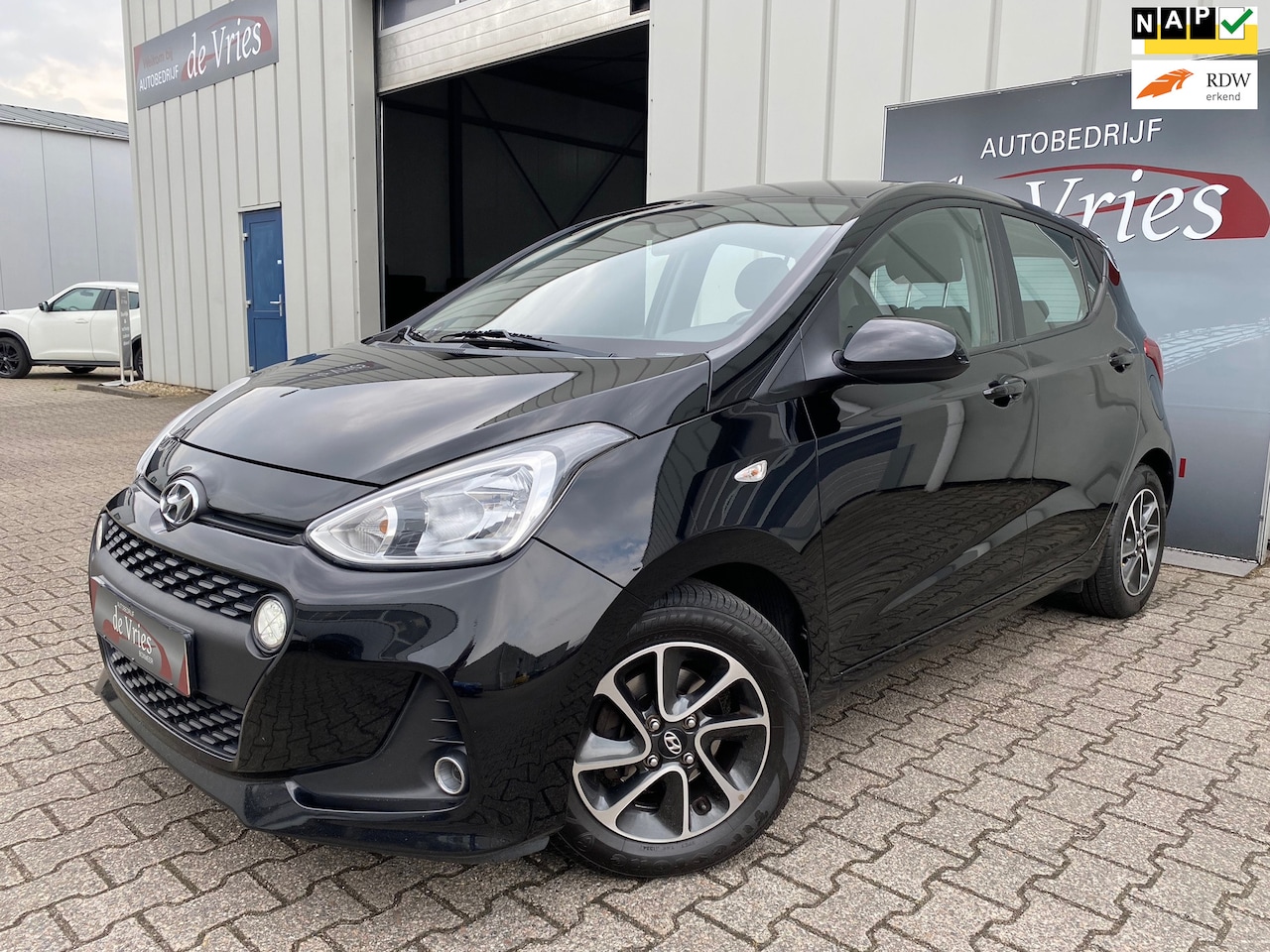 Hyundai i10 - 1.2i 87PK / Airco / Stuur-Stoelverw. / Cruise controle / LMV / LED - AutoWereld.nl