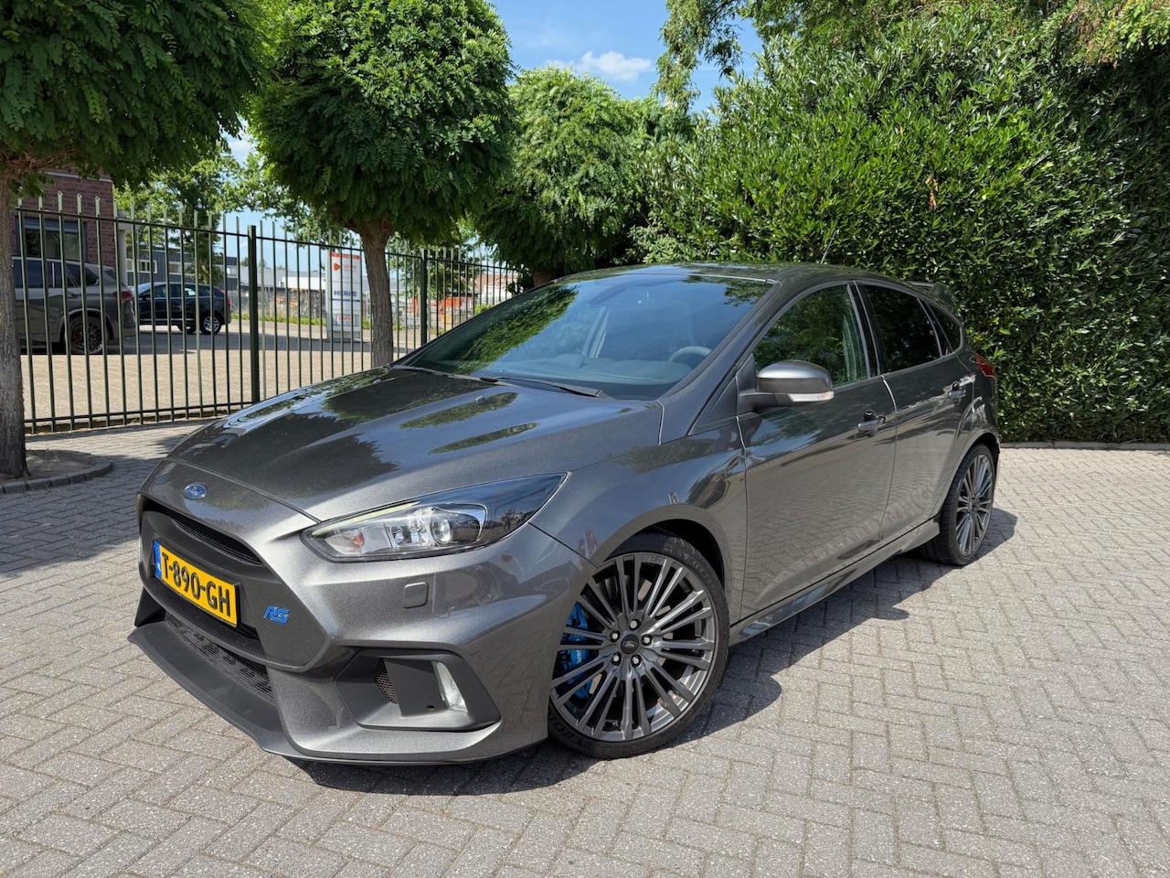 Ford Focus - 2.3 RS 2.3 RS, 350pk, Clima, Cruise Control, Navi, Achteruitrijcamera, PDC, LM-velgen 19", Miltec - AutoWereld.nl