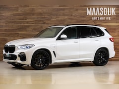 BMW X5 - 45e High Exe M-Sport|Pano|HUD|Adaptive|HK Audio|