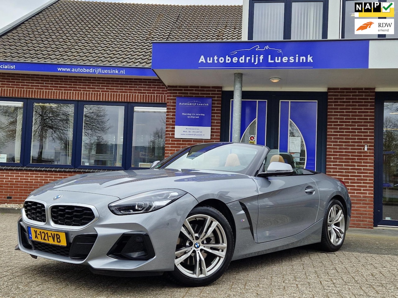 BMW Z4 Roadster - SDrive20i High Executive M-Sport Stuurwielverwarming HIFI Skyscraper Grijs Metallic met Co - AutoWereld.nl