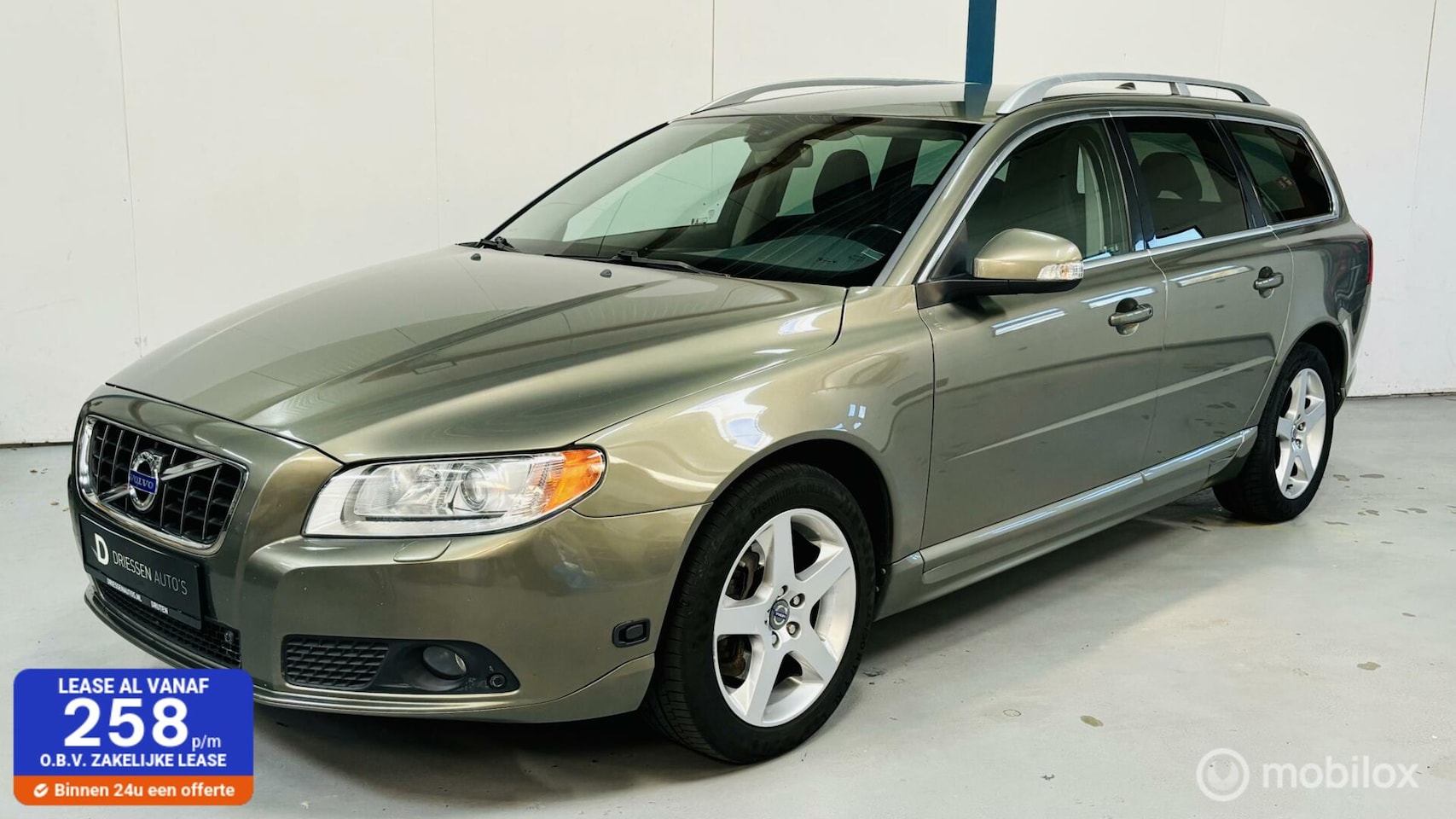 Volvo V70 - 2.5FT Summum LEER / XENON - AutoWereld.nl