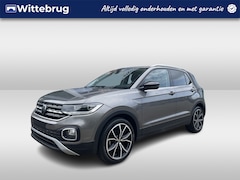 Volkswagen T-Cross - 1.0 TSI Style / Achteruitrij camera / 18'' licht metaal / Verwarmbare voorstoelen / Naviga