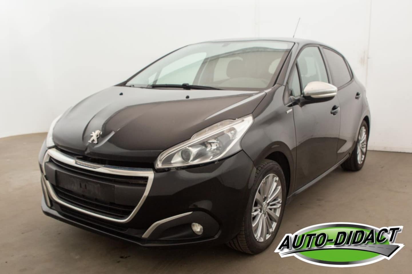 Peugeot 208 - 1.2 Puretech Airco - AutoWereld.nl