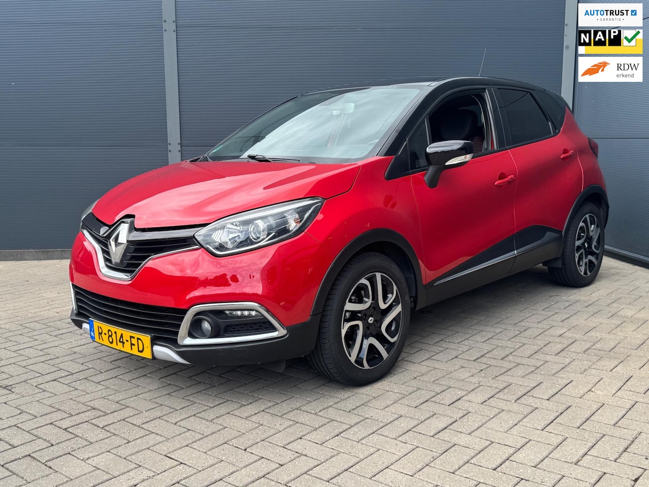 Renault Captur - 1.2 TCe Helly Hansen / Automaat / Camera / Pdc - AutoWereld.nl
