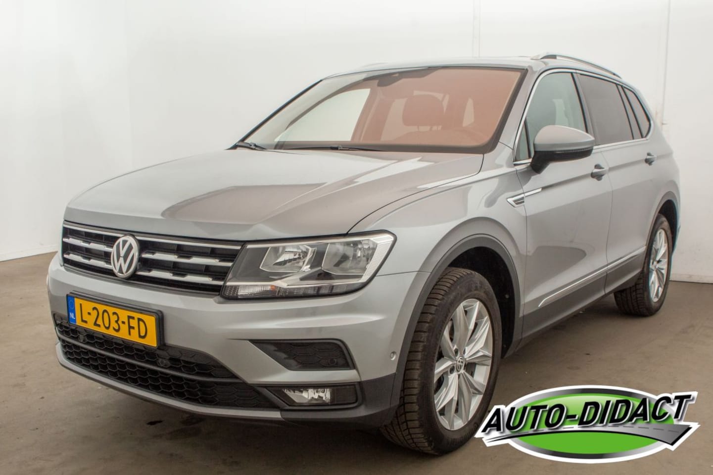 Volkswagen Tiguan - Alspace 1.5 TSI 55.102 km Comfortline Business - AutoWereld.nl