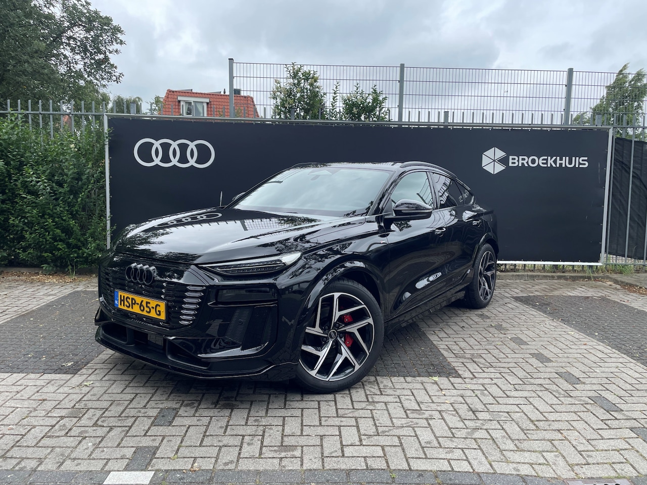 Audi Q6 Sportback e-tron - S edition performance 100 kWh/Stoelventilatie/Trekhaak/Panoramadak/Rode remschoenen/ 21 in - AutoWereld.nl
