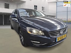 Volvo V60 - 2.4 D6 AWD Plug-In Hybrid Summum EXPORT