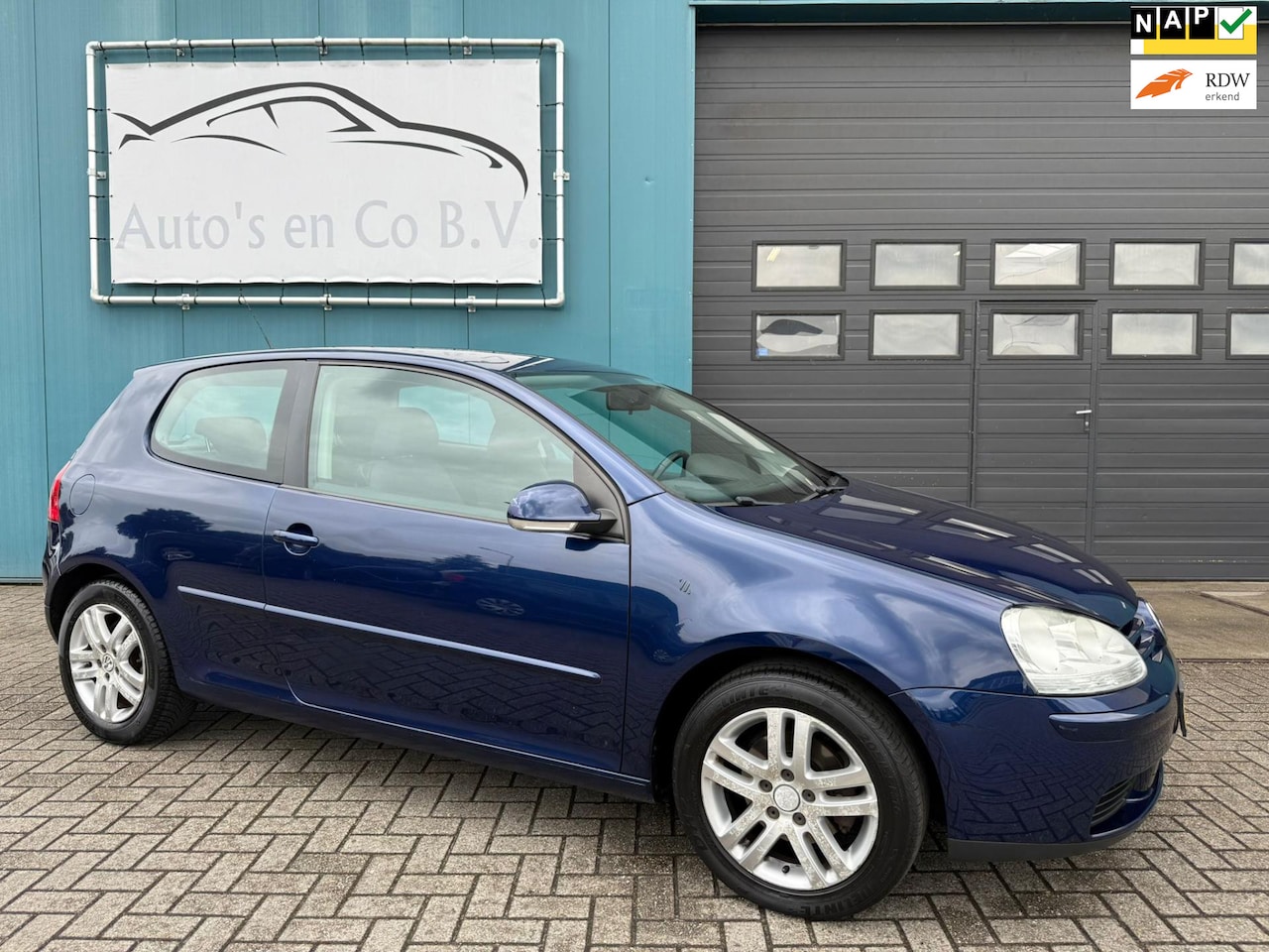 Volkswagen Golf - 1.6 Optive 4 Airco 16"Lm velgen NL Auto NAP Incl nw Apk 06-2026 - AutoWereld.nl