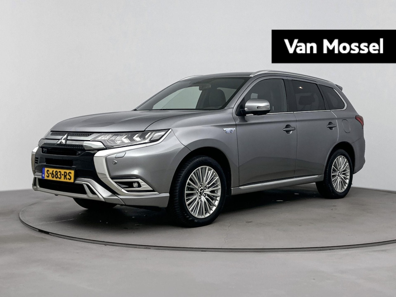 Mitsubishi Outlander - 2.4 PHEV S-Edition 135PK | Automaat | Lederen Bekleding | 360 Camera | Climate Control | S - AutoWereld.nl