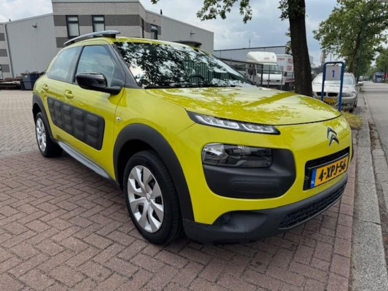 Citroën C4 Cactus - 1.2 PureTech Feel Yellow Airco/ECC,Cruisecontrol Nette Auto - AutoWereld.nl